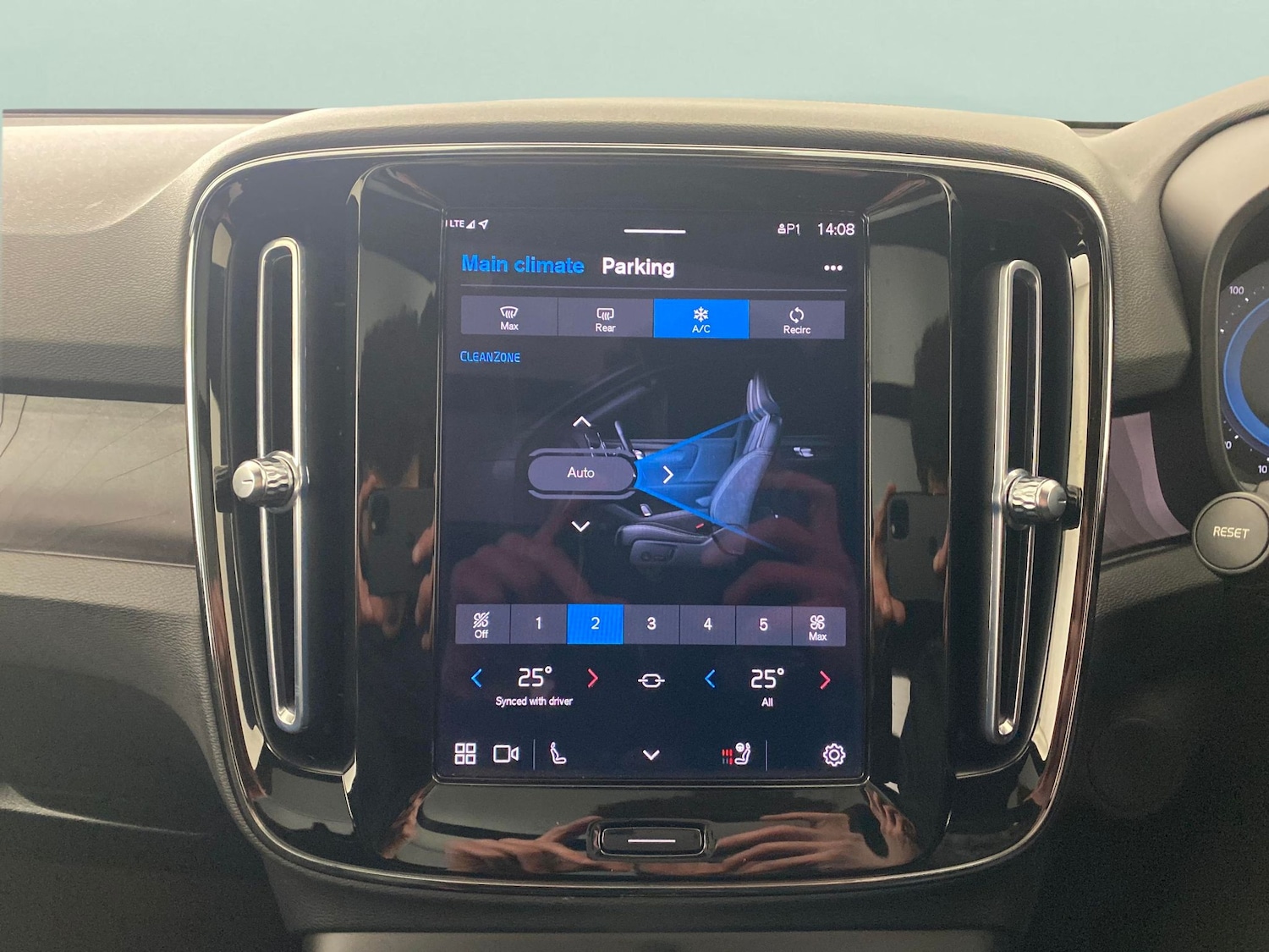 Used Volvo XC40 2022 for sale - 76908307: Photo 19