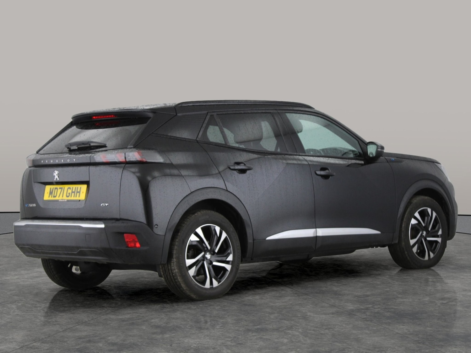 Used Peugeot E-2008 2022 for sale - 77272010: Photo 10