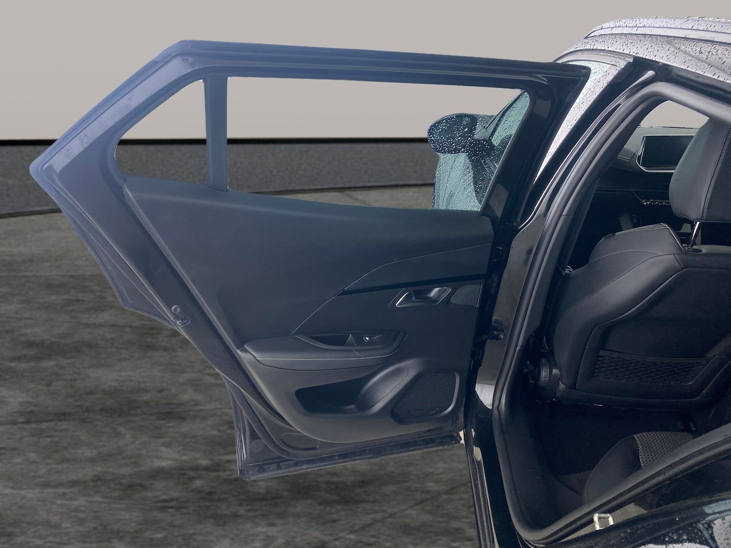 Used Peugeot E-2008 2022 for sale - 77272010: Photo 26