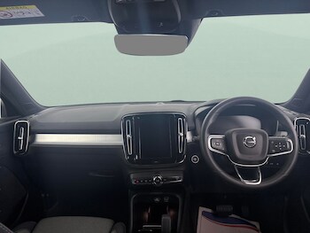 Used Volvo XC40 2023 for sale - 78443271: Photo