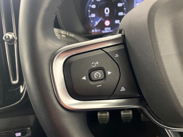 Used Volvo XC40 2021 for sale - 76322807: Photo 25
