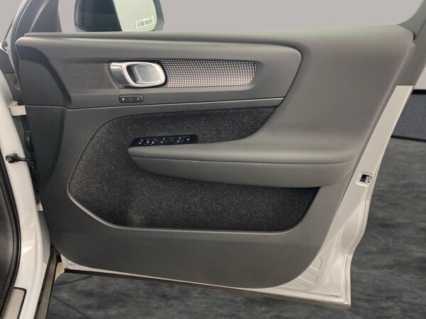 Used Volvo XC40 2021 for sale - 76322807: Photo 36