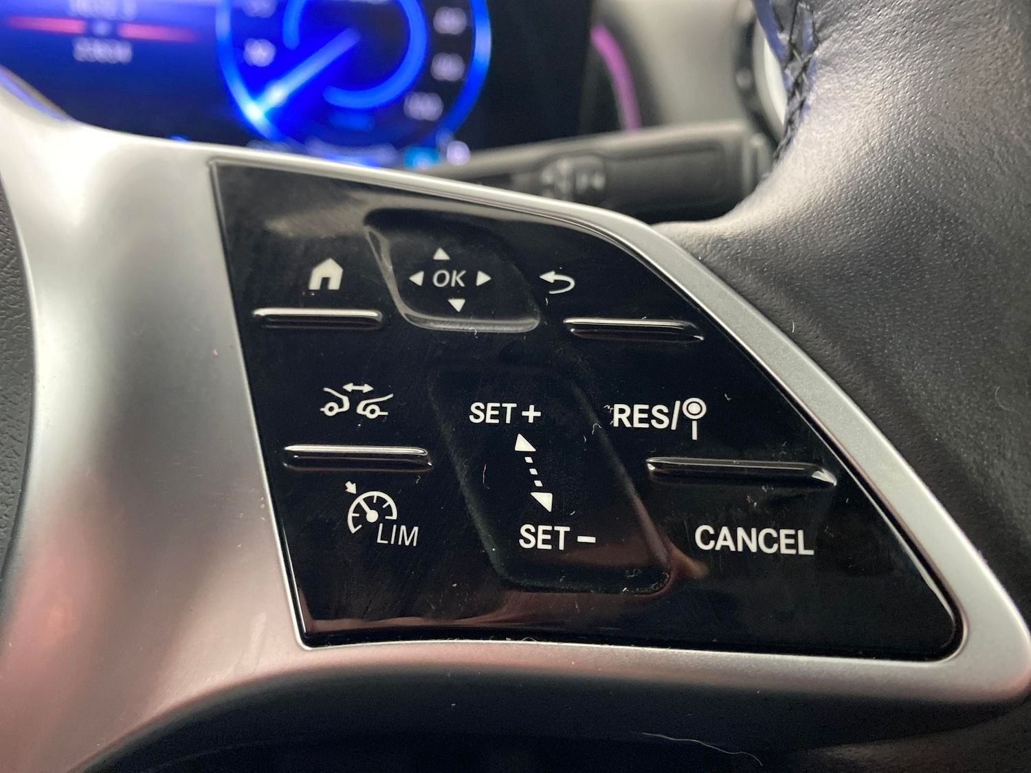 Used Mercedes-Benz EQB 2024 for sale - 77418031: Photo 18