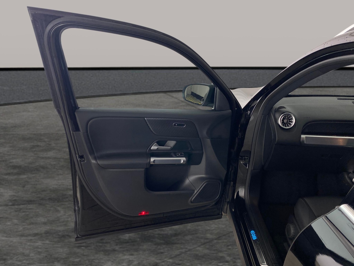 Used Mercedes-Benz EQB 2024 for sale - 77418031: Photo 23