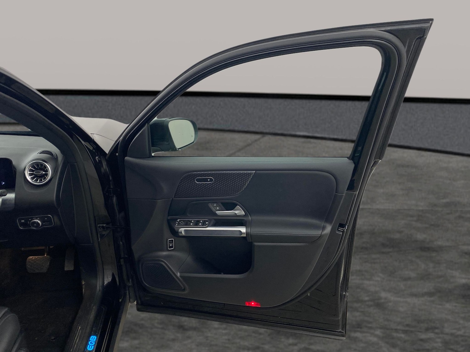 Used Mercedes-Benz EQB 2024 for sale - 77418031: Photo 27