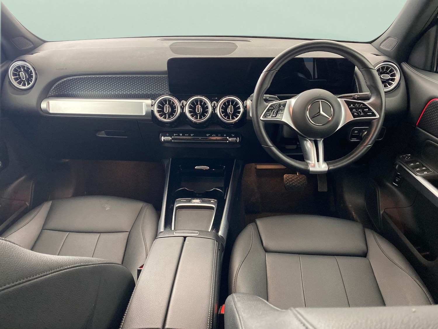 Used Mercedes-Benz EQB 2024 for sale - 77418031: Photo 4