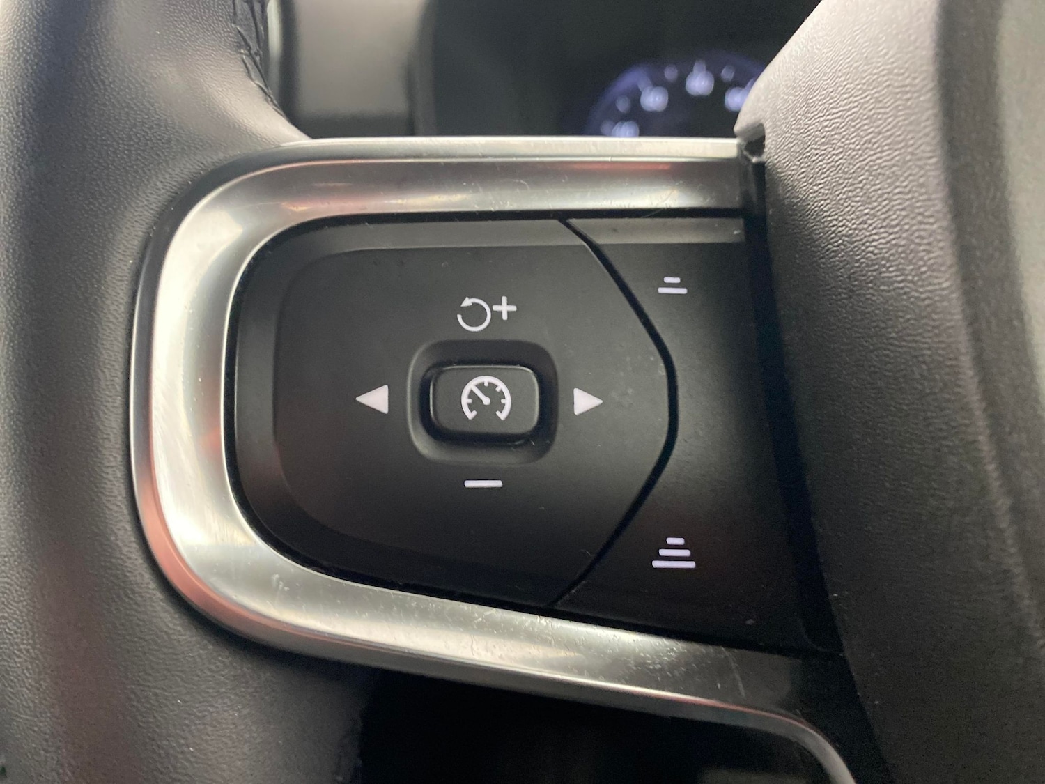 Used Volvo XC40 2022 for sale - 77378970: Photo 16