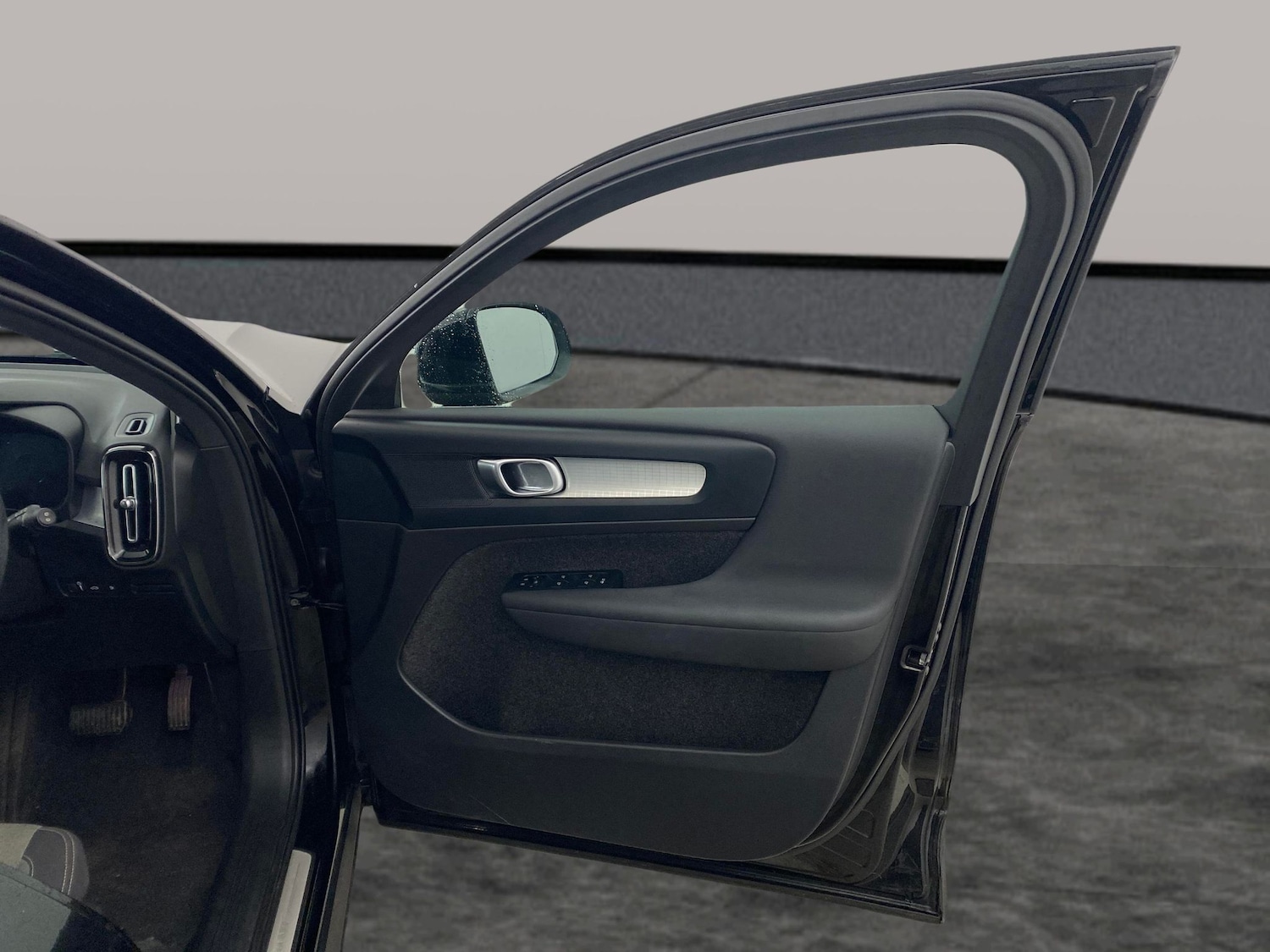 Used Volvo XC40 2022 for sale - 77378970: Photo 26