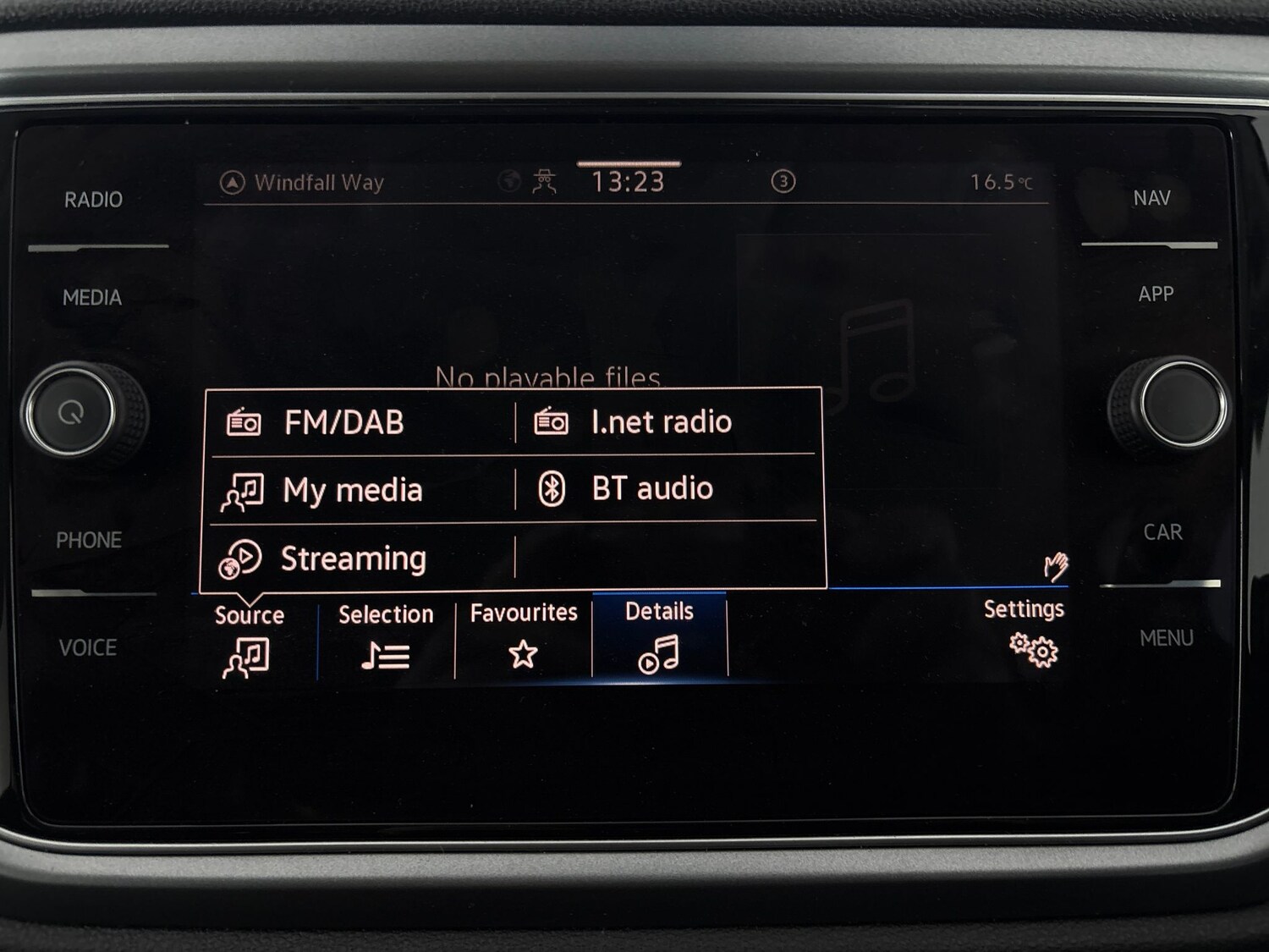 Used Volkswagen T-Roc 2021 for sale - 77674302: Photo 19