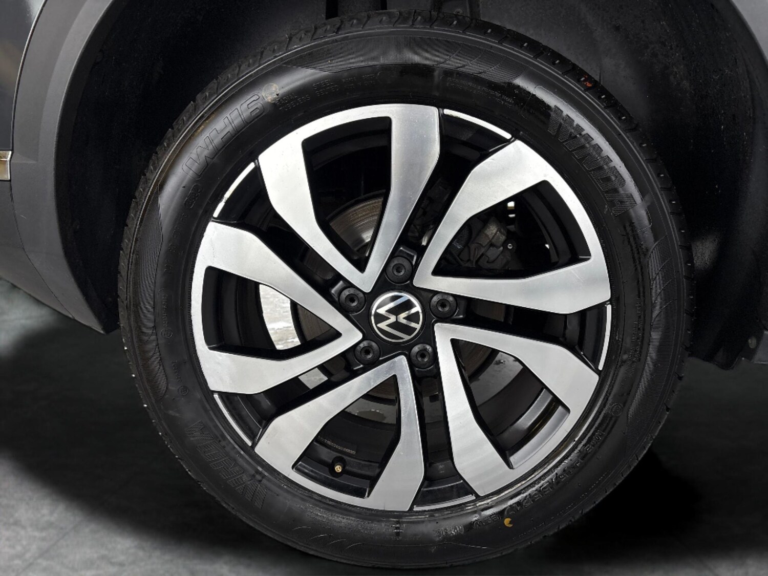 Used Volkswagen T-Roc 2021 for sale - 77674302: Photo 25