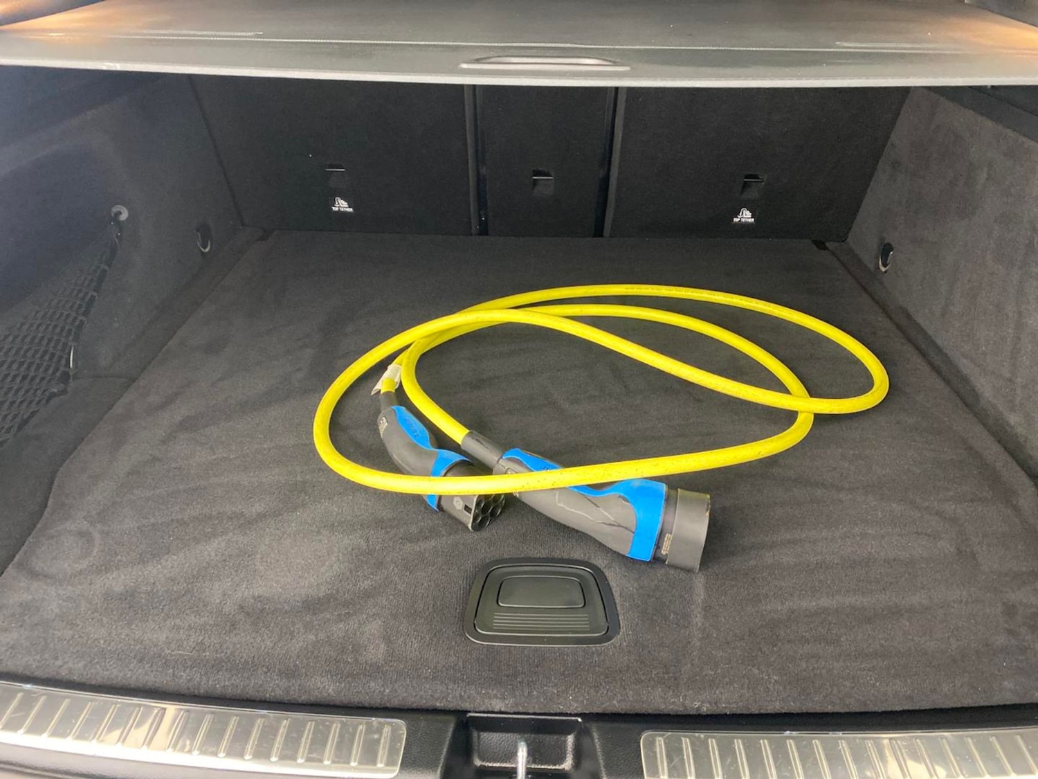 Used Mercedes-Benz EQC 2022 for sale - 77053080: Photo 8