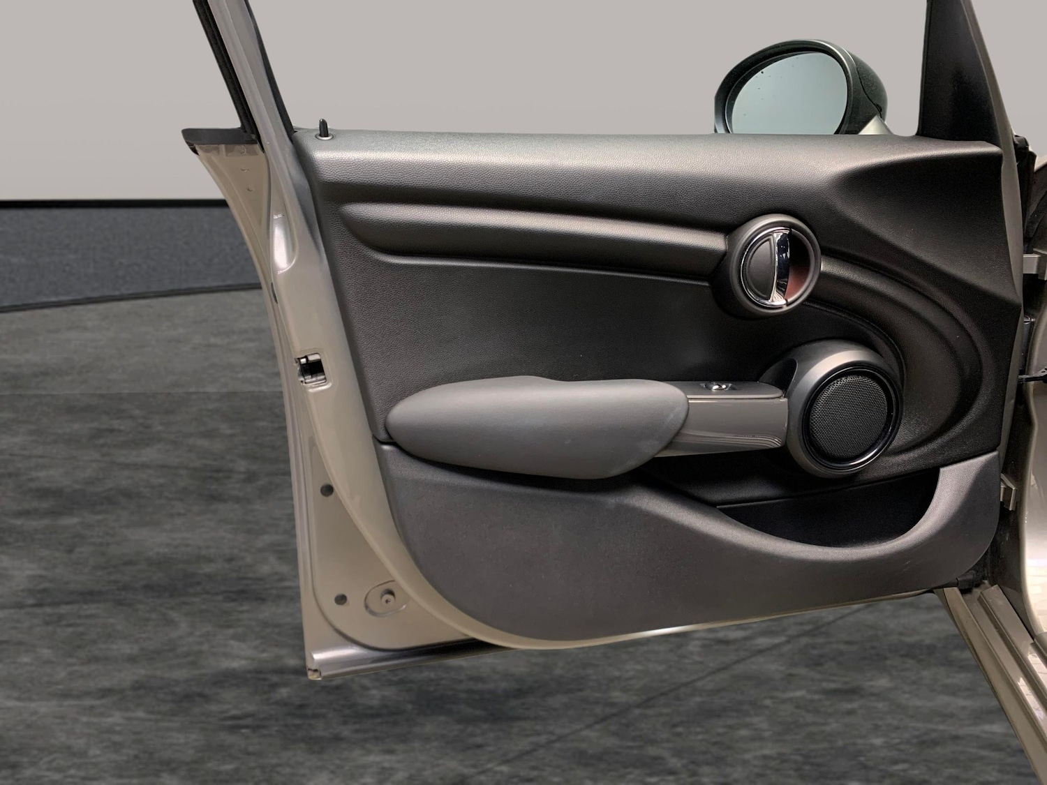 Used MINI Hatch 2019 for sale - 77136705: Photo 21