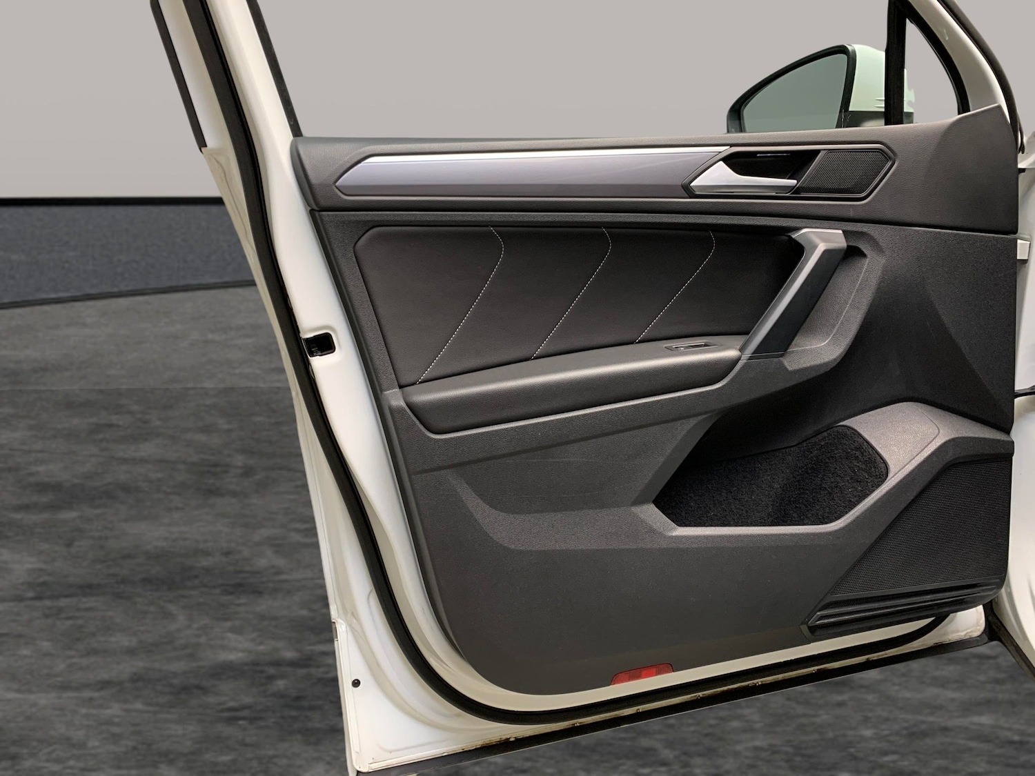 Used Volkswagen Tiguan 2020 for sale - 76436986: Photo 34