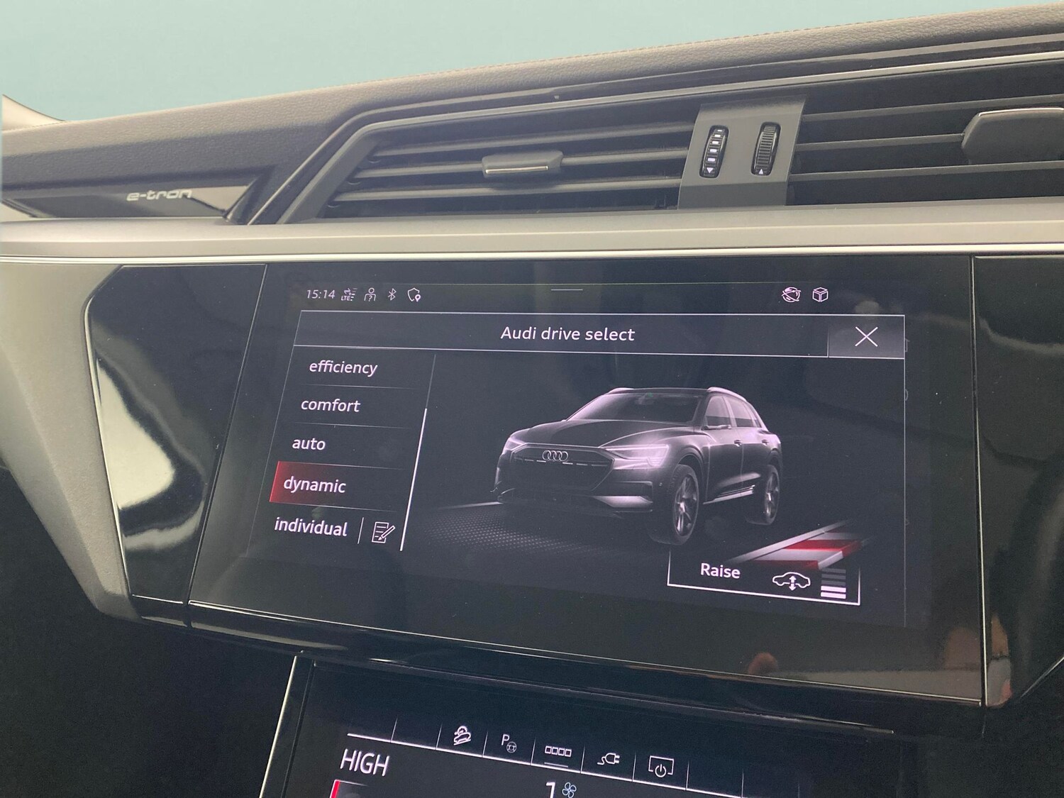 Used Audi e-tron 2022 for sale - 77797967: Photo 16