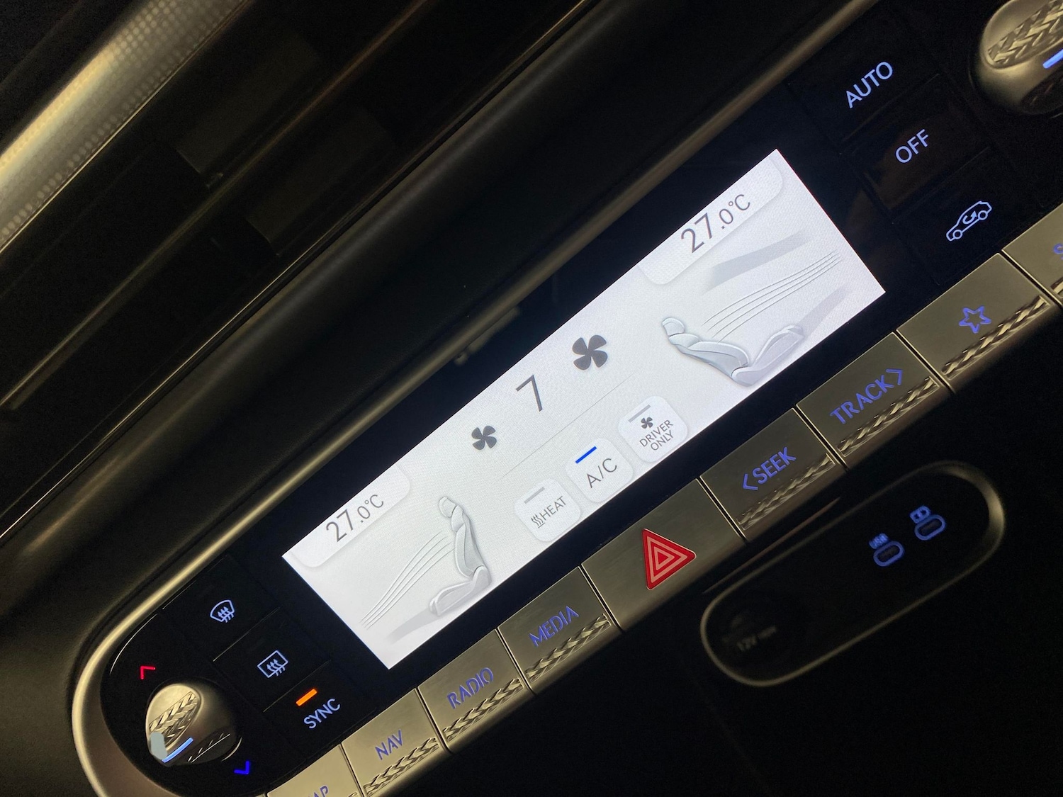 Used Genesis GV60 2022 for sale - 76065396: Photo 22