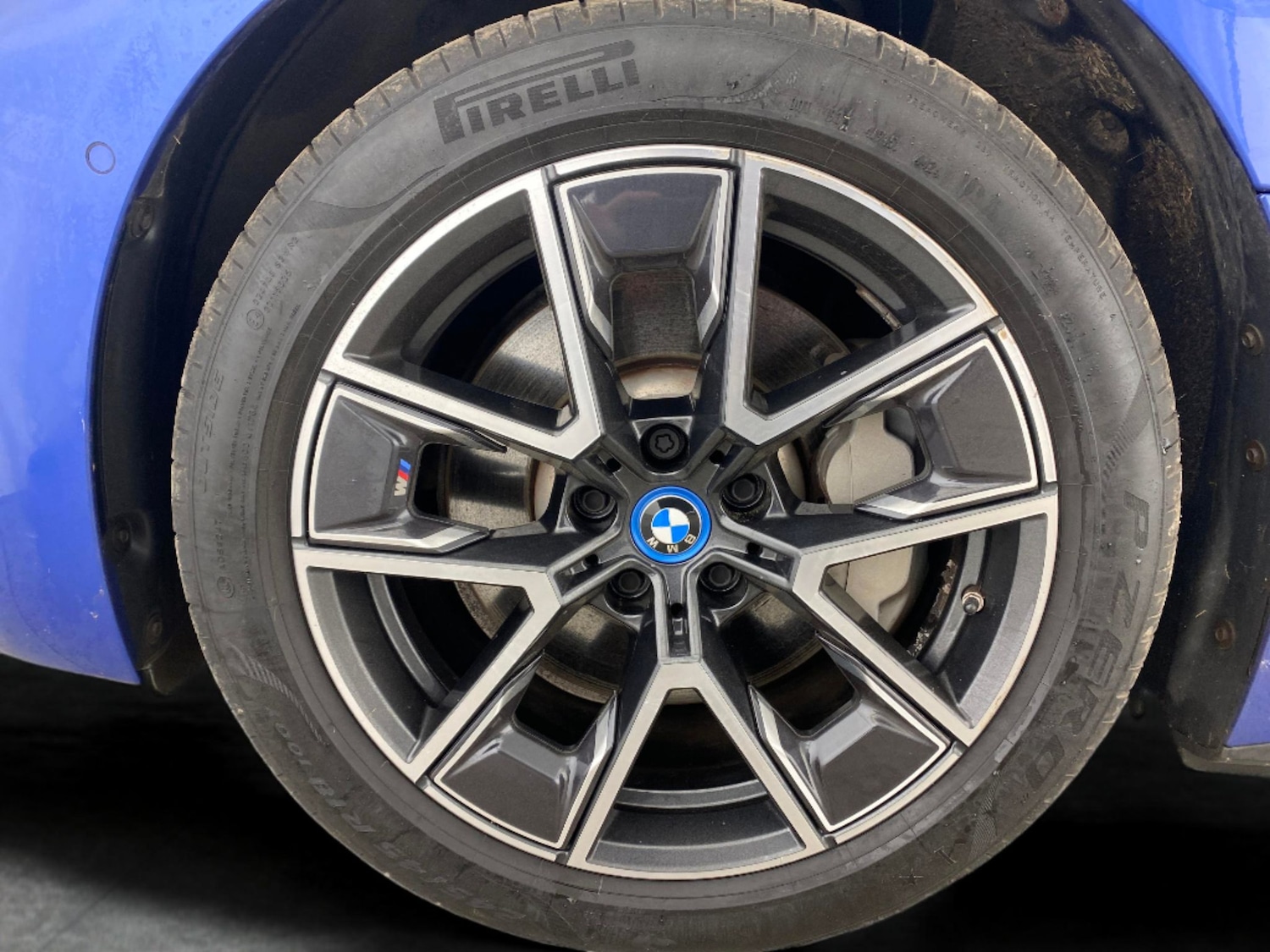 Used BMW i4 2023 for sale - 77797917: Photo 17