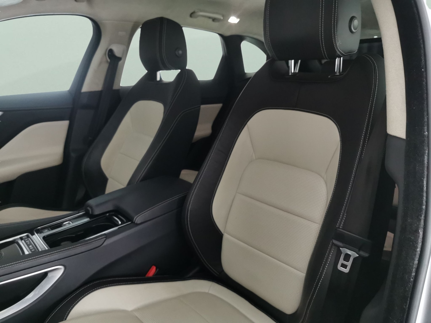Used Jaguar F-Pace for sale - 77311147: Photo 6