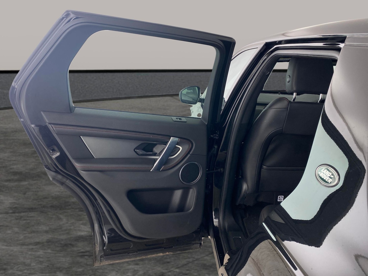 Used Land Rover Discovery Sport 2022 for sale - 77576884: Photo 25