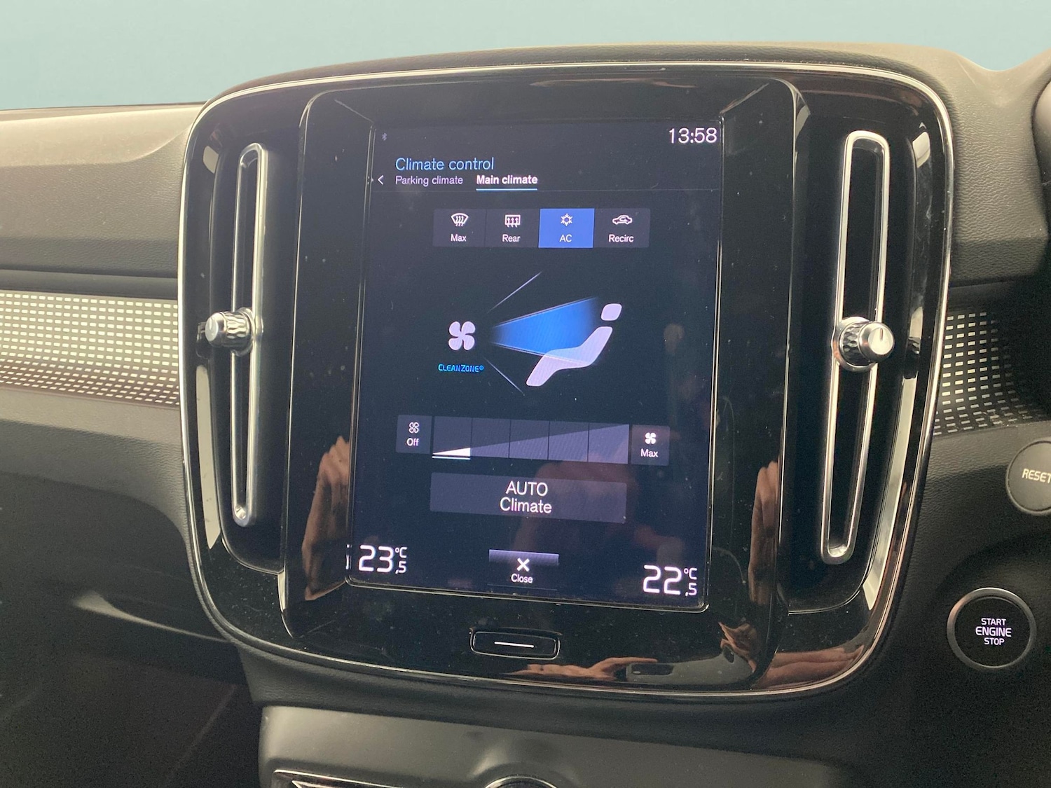 Used Volvo XC40 2022 for sale - 78042510: Photo 15