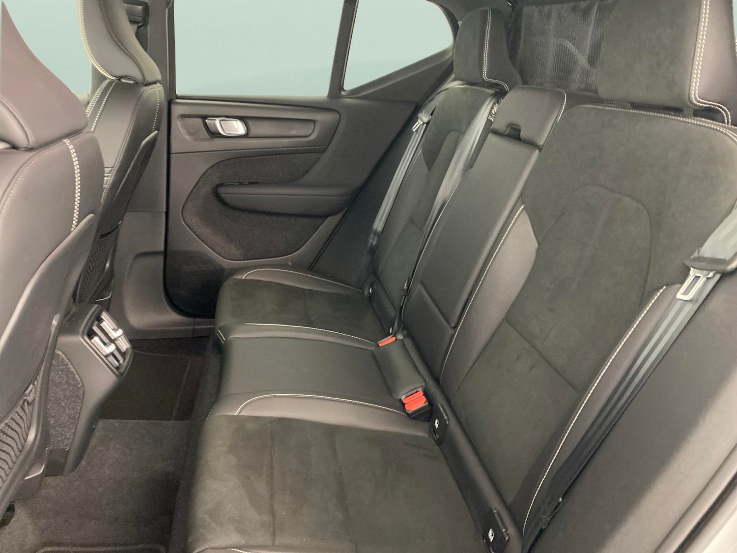 Used Volvo XC40 2022 for sale - 78042510: Photo 23