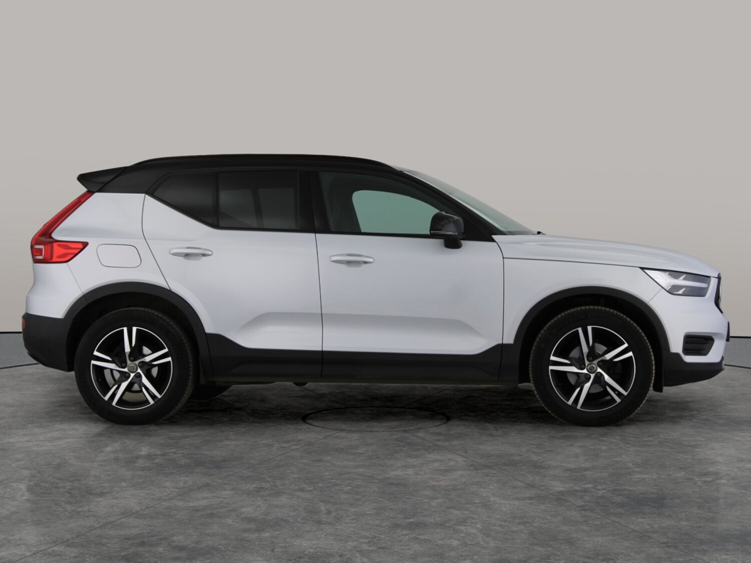 Used Volvo XC40 2022 for sale - 78042510: Photo 9