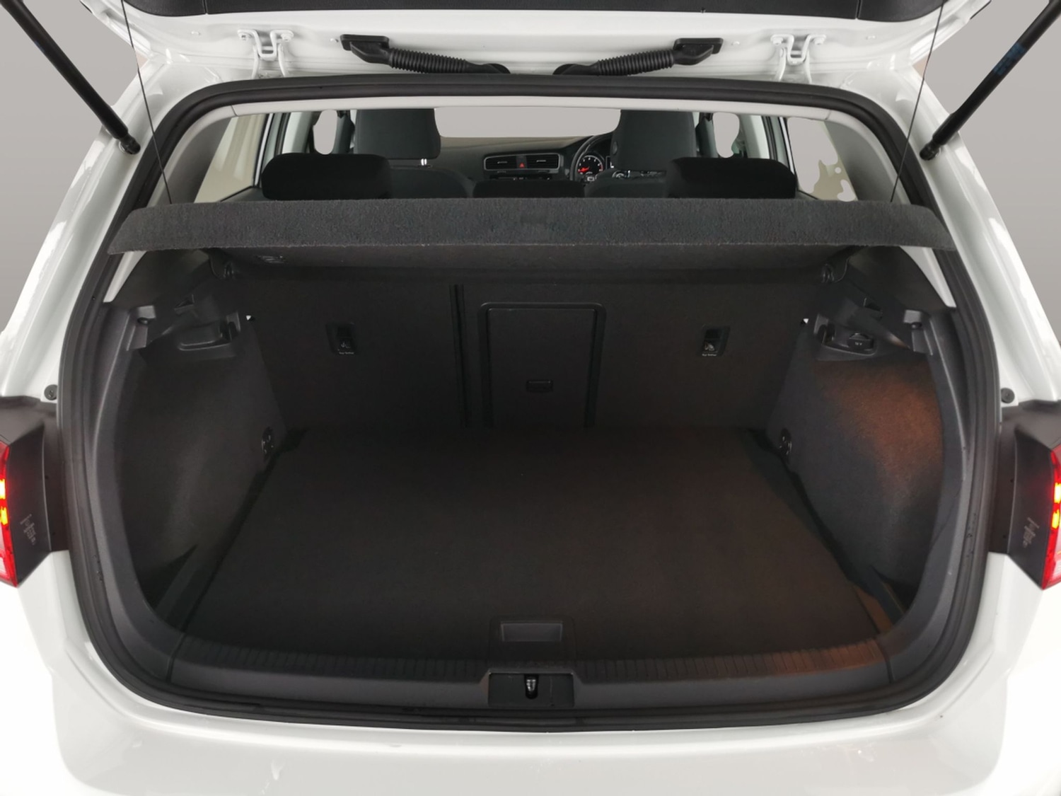 Used Volkswagen Golf 2017 for sale - 76491906: Photo 31