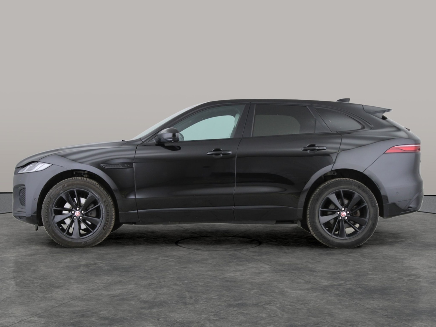 Used Jaguar F-Pace 2021 for sale - 76946367: Photo 13