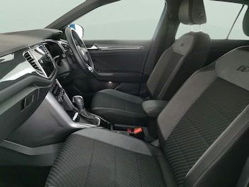 Used Volkswagen T-Roc 2021 for sale - 76545013: Photo