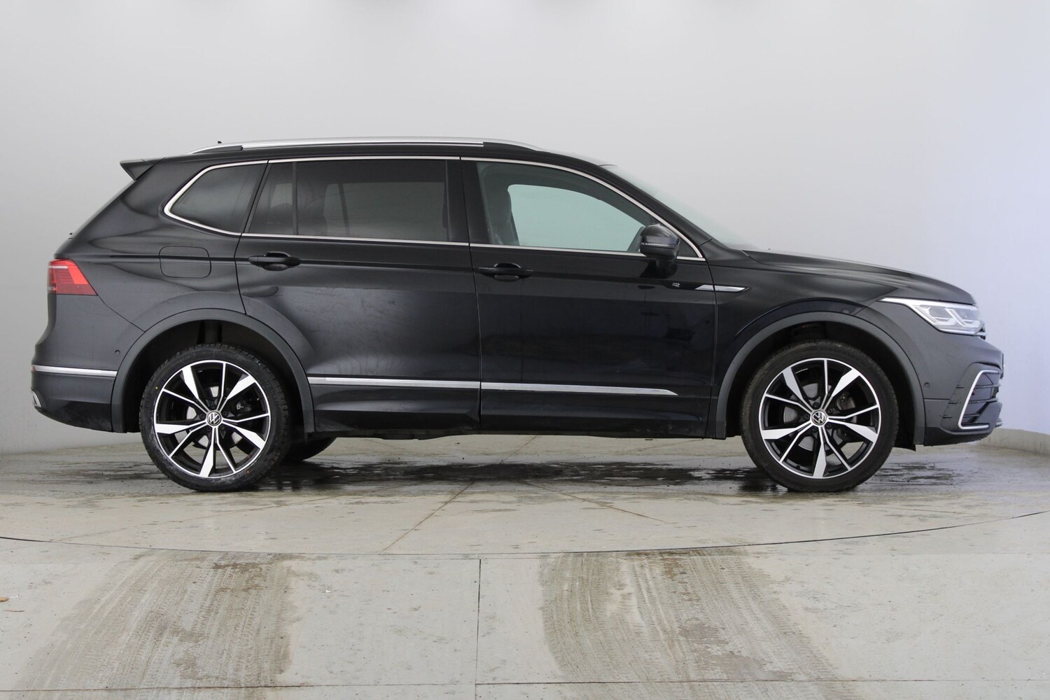 Used Volkswagen Tiguan Allspace 2024 for sale - 77543129: Photo 9