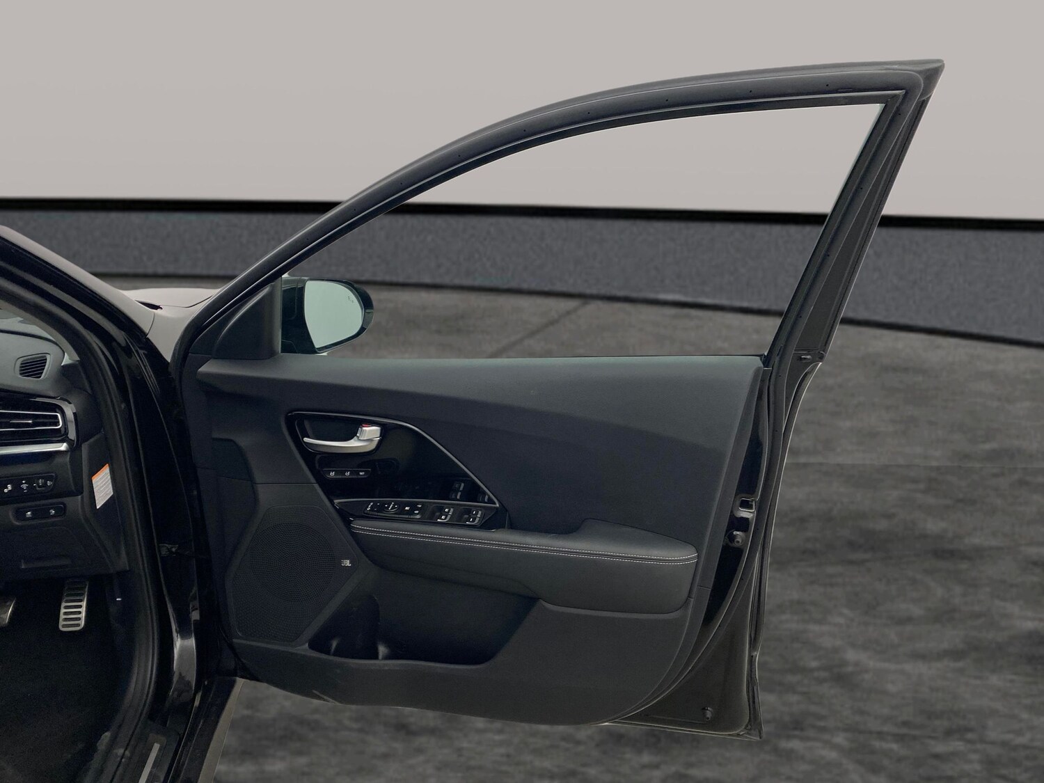 Used Kia Niro 2021 for sale - 78028395: Photo 31