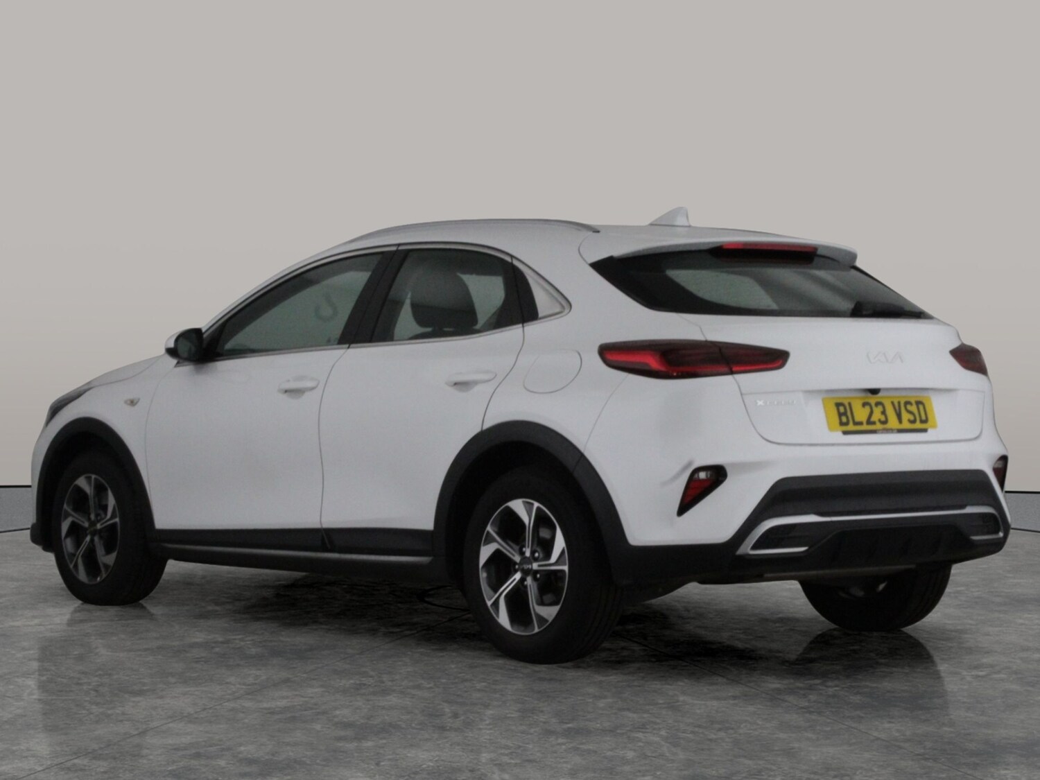 Used Kia XCeed 2023 for sale - 77447937: Photo 12