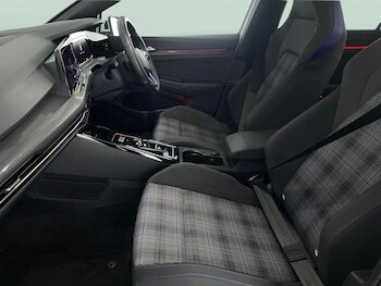 Used Volkswagen Golf 2024 for sale - 77493074: Photo