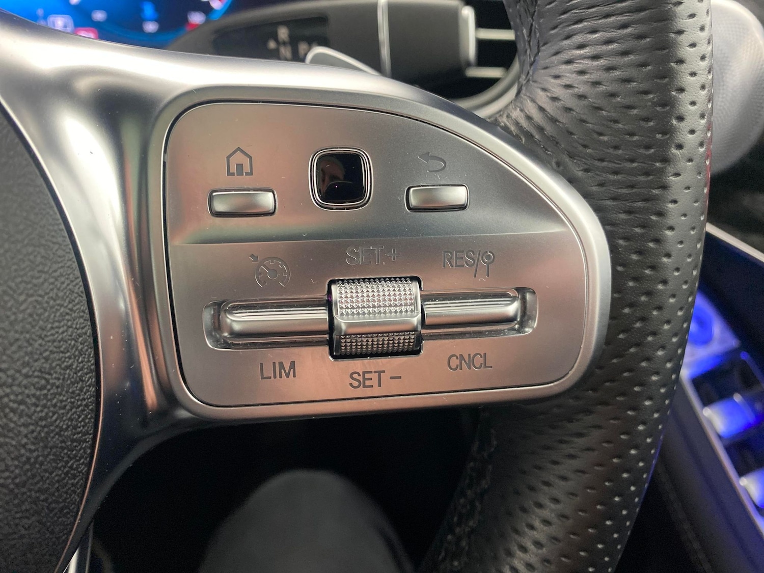 Used Mercedes-Benz GLC 2020 for sale - 78163623: Photo 20