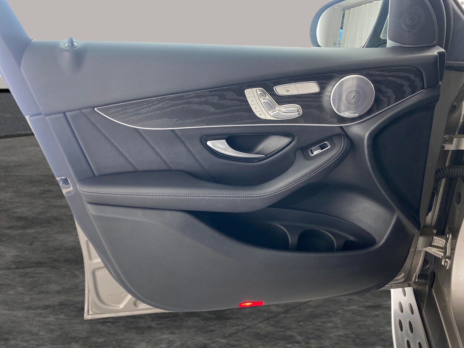 Used Mercedes-Benz GLC 2020 for sale - 78163623: Photo 25