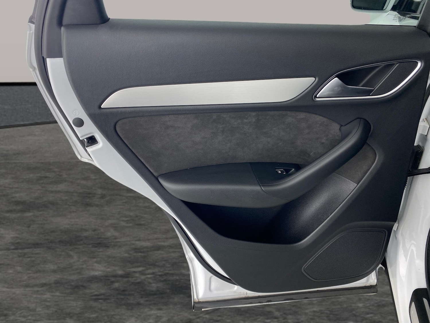 Used Audi Q3 2017 for sale - 76362454: Photo 36