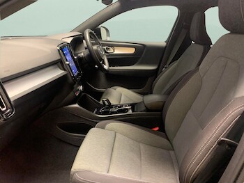 Used Volvo XC40 2023 for sale - 75525214: Photo