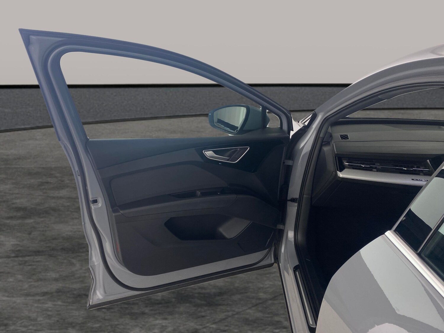 Used Audi Q4 e-tron 2023 for sale - 77686144: Photo 23