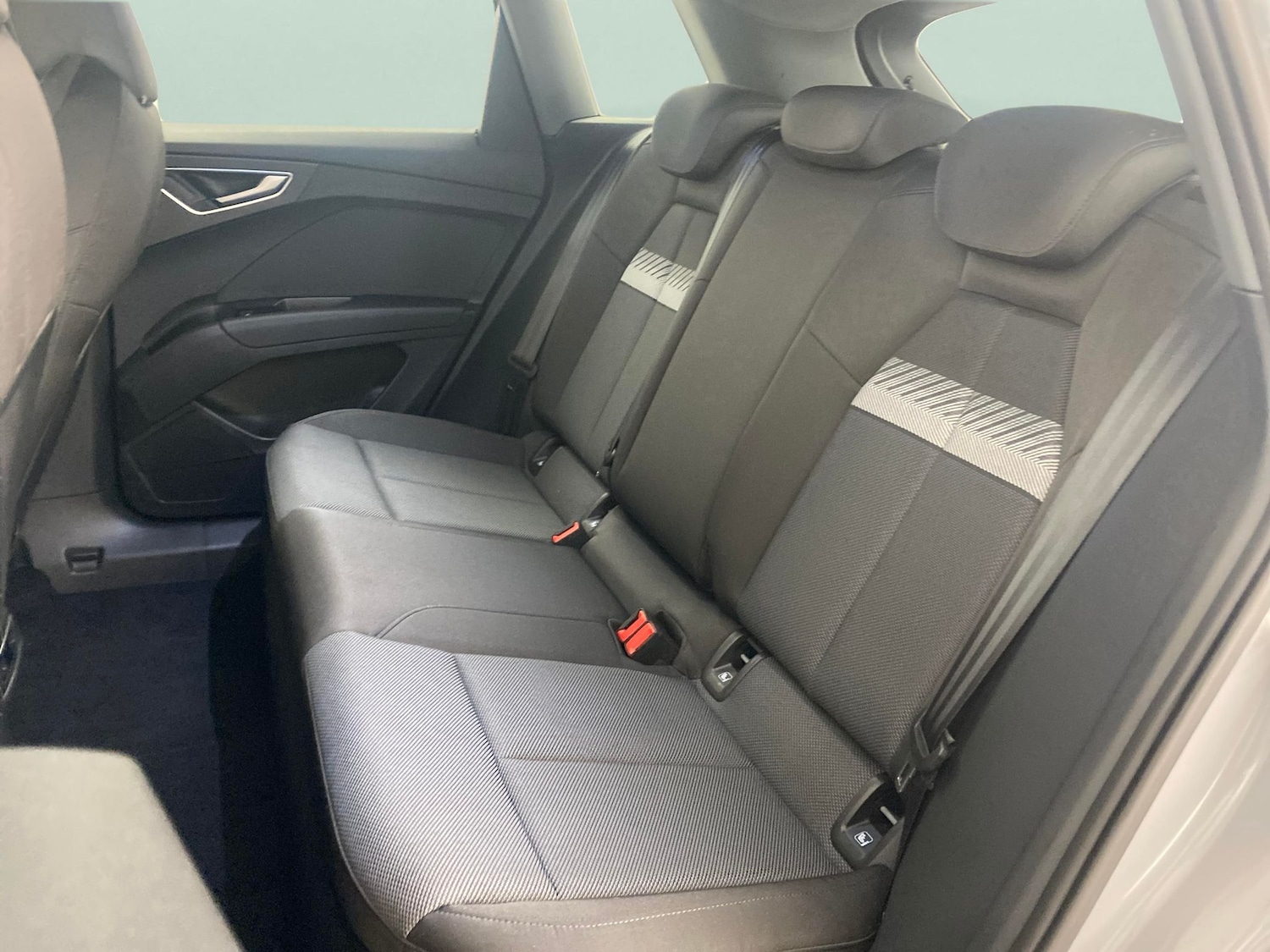 Used Audi Q4 e-tron 2023 for sale - 77686144: Photo 25