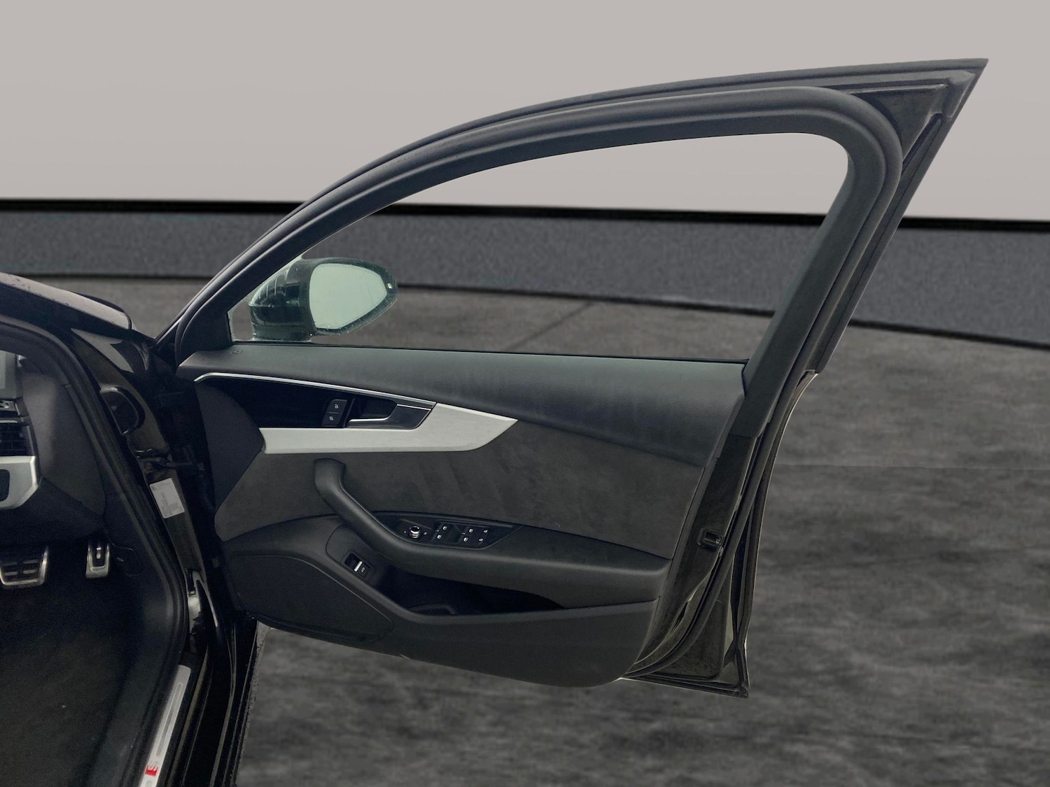 Used Audi A4 2019 for sale - 77532548: Photo 30