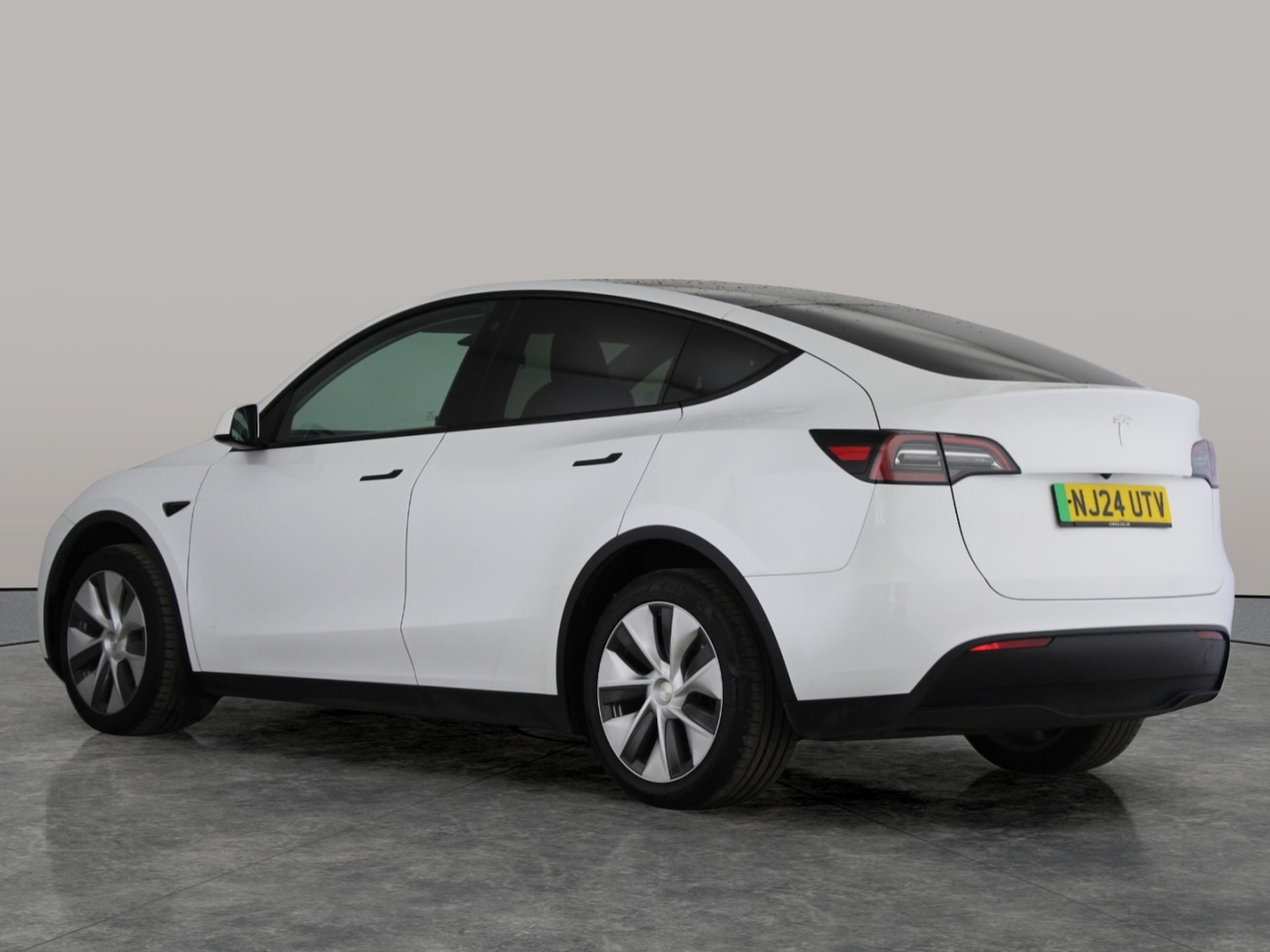 Used Tesla Model Y 2024 for sale - 77903725: Photo 13