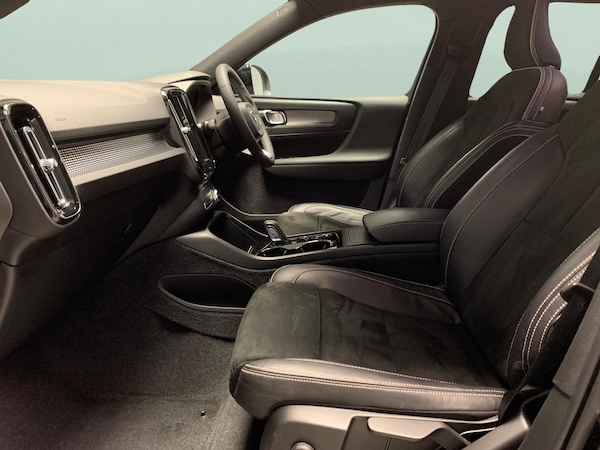 Used Volvo XC40 2022 for sale - 76320514: Photo 4