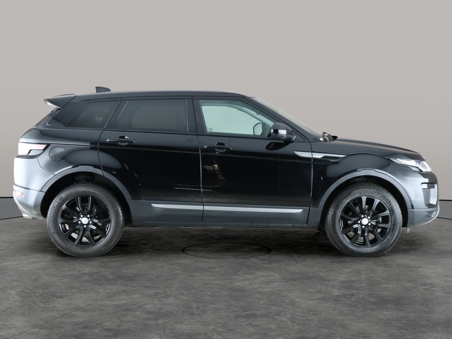 Used Land Rover Range Rover Evoque 2019 for sale - 76919525: Photo 9