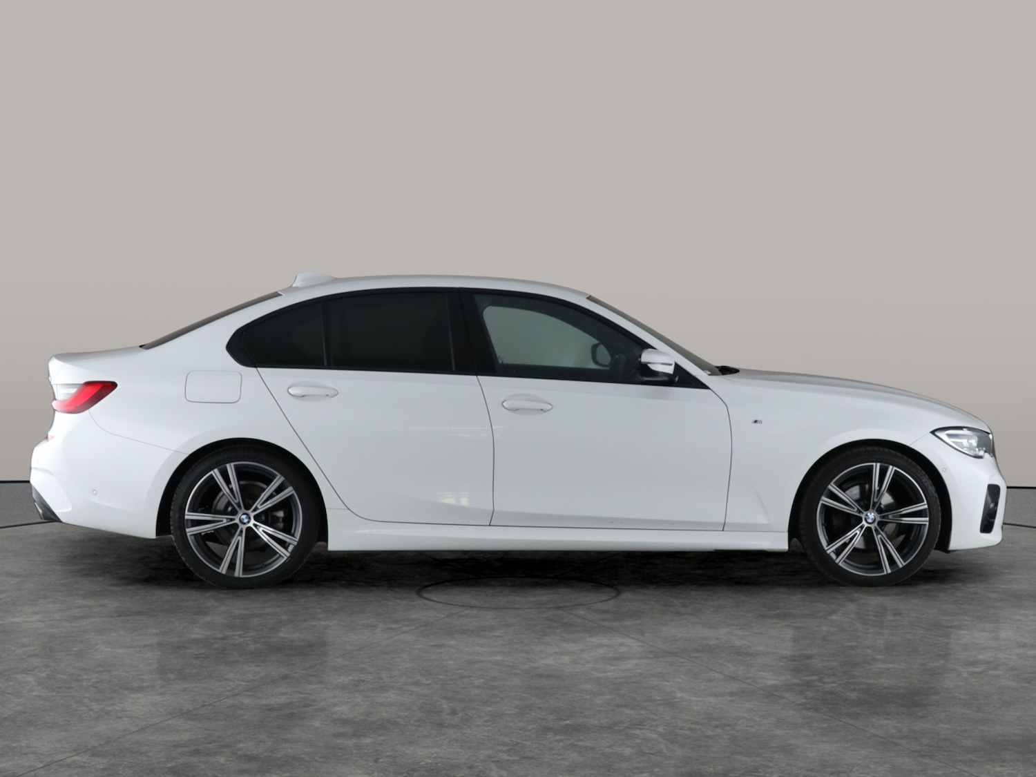 Used BMW 3 Series 2021 for sale - 76640904: Photo 10