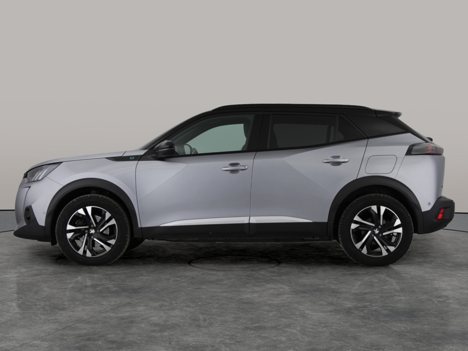 Used Peugeot E-2008 2022 for sale - 76303162: Photo 17