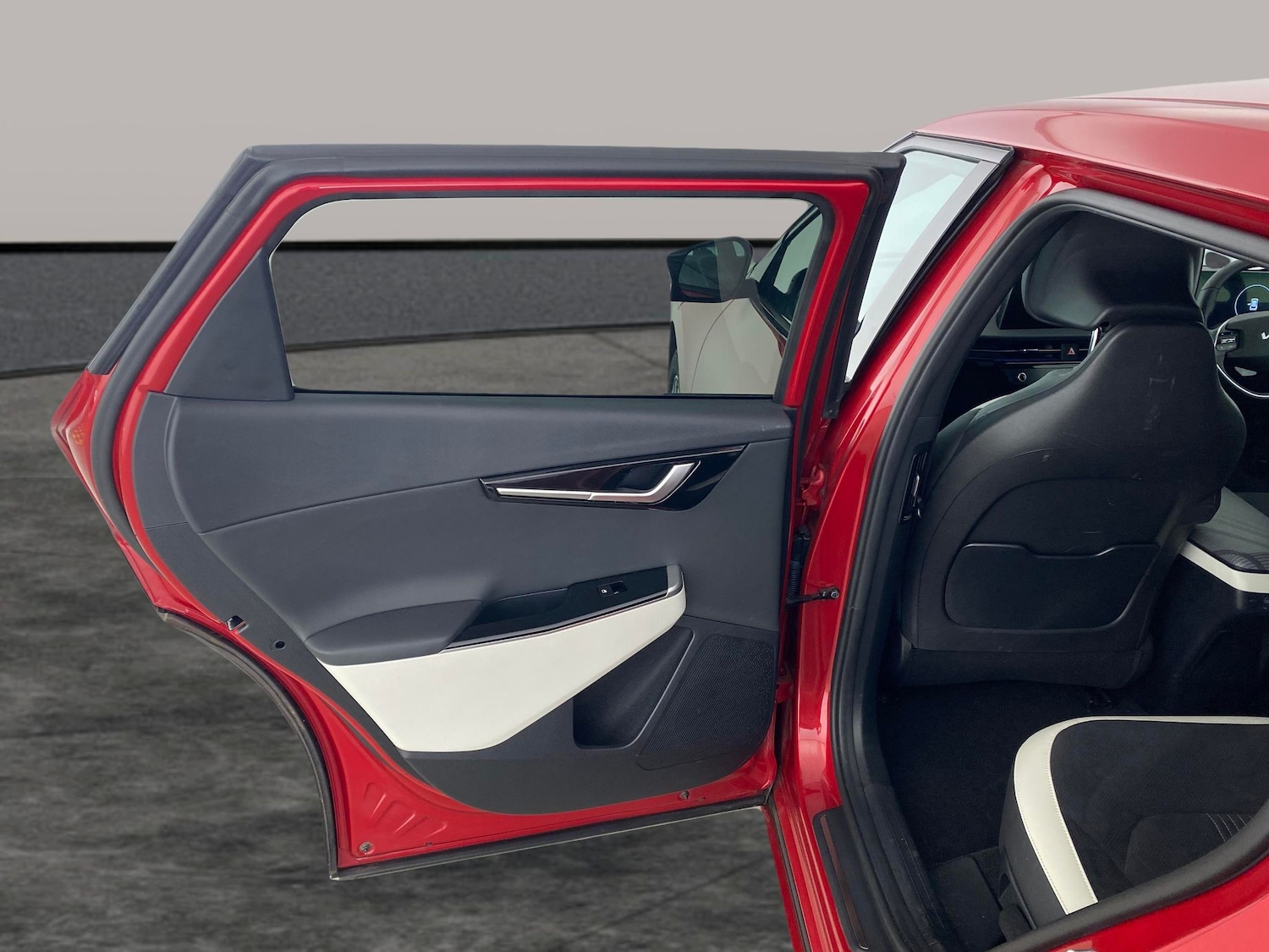 Used Kia EV6 2024 for sale - 78079245: Photo 25