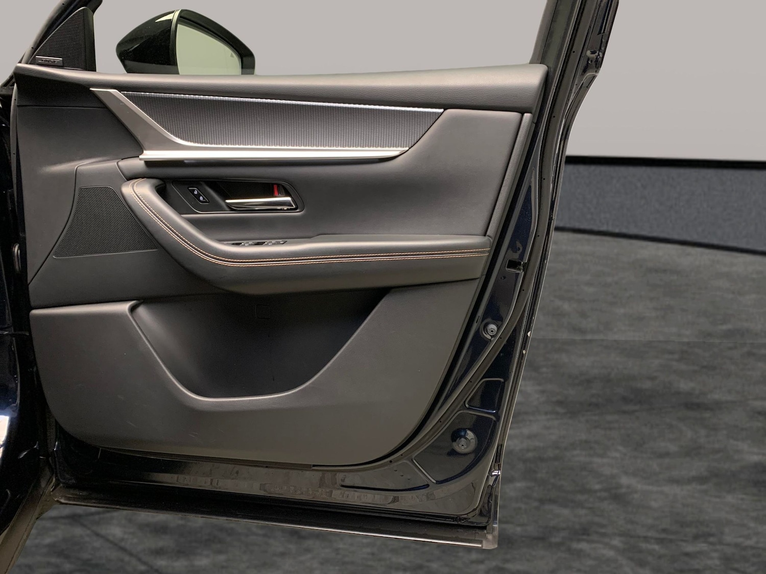 Used Mazda CX-60 2024 for sale - 76447398: Photo 43