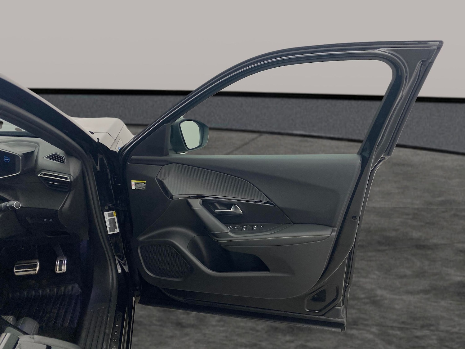 Used Peugeot E-2008 2023 for sale - 77031825: Photo 28