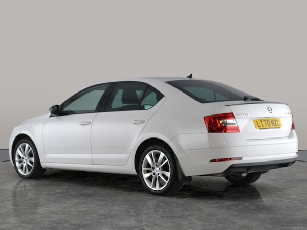 Used Skoda Octavia 2020 for sale - 76162523: Photo 9