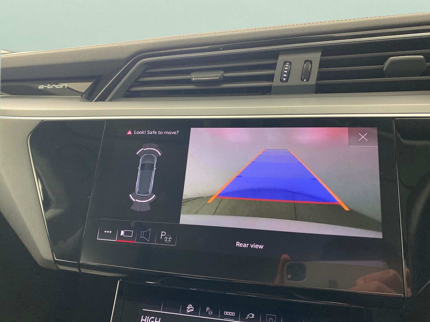 Used Audi e-tron for sale - 78009824: Photo 6