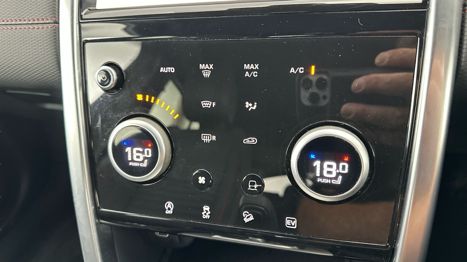 Used Land Rover Discovery Sport 2022 for sale - 77354167: Photo 26